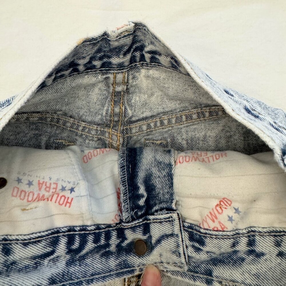 Vintage Hollywood Era Denim Skirt | Acid Wash Patch Pocket Mini - Picture 6 of 7